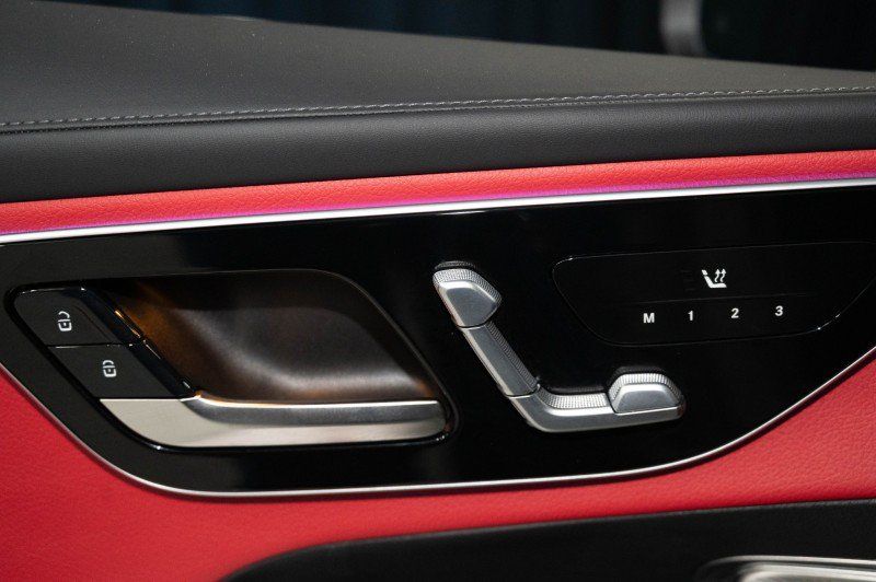 Certified 2026 Mercedes-Benz GLC 300 image 19