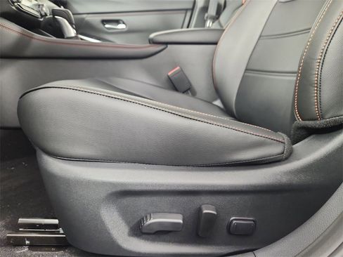 New 2025 Nissan Sentra SR w/ SR Premium Package image 11