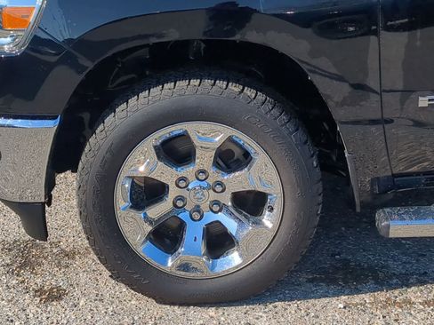 Certified 2019 RAM 1500 Big Horn image 14