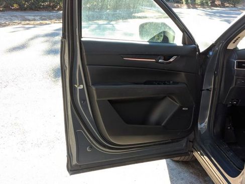 Used 2021 MAZDA CX-5 Carbon Edition image 25