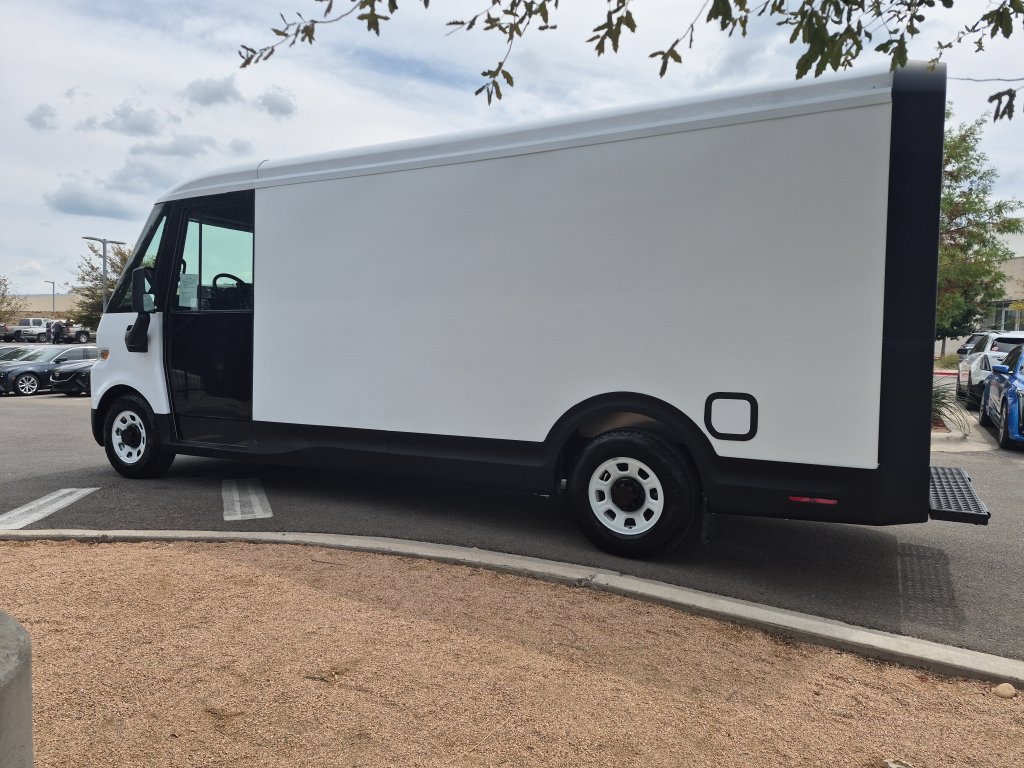 Used 2024 Chevrolet Brightdrop 600 w/ Commercial Equipment Package AWD/4WD image 6