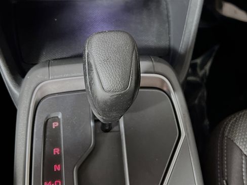 Used 2024 Subaru Crosstrek 2.0i Premium image 24