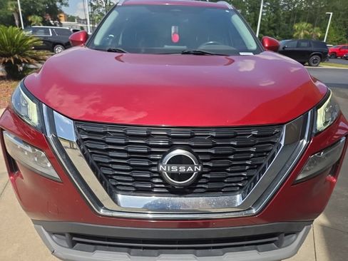 Used 2023 Nissan Rogue SV w/ SV Premium B Package FWD image 9