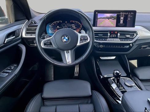 Used 2025 BMW X4 xDrive30i AWD/4WD image 5