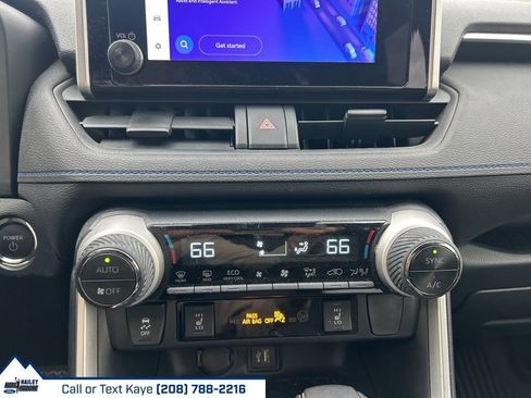 Used 2023 Toyota RAV4 SE w/ Convenience Package image 27