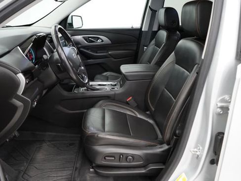 Used 2020 Chevrolet Traverse RS AWD/4WD image 14