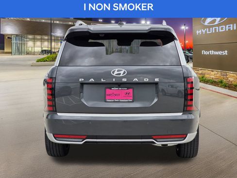 Certified 2026 Hyundai Palisade Calligraphy FWD image 8