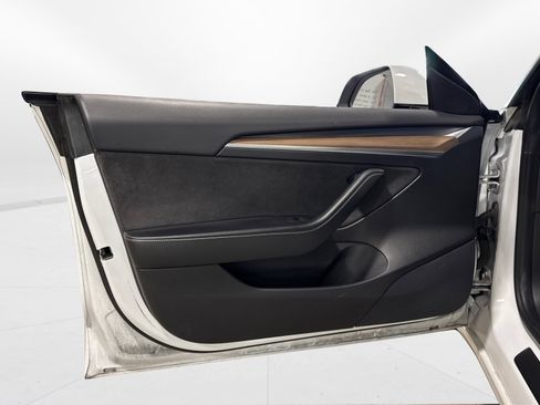 Used 2021 Tesla Model 3 Long Range image 15