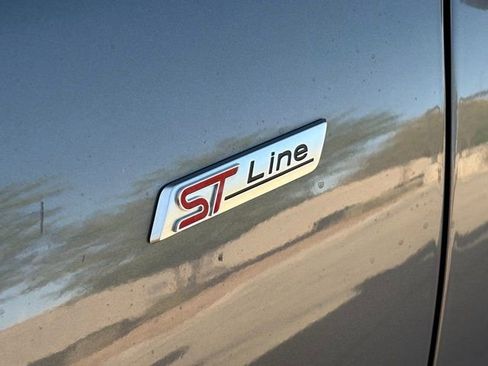 Used 2024 Ford Escape ST-Line w/ Equipment Group 301A image 8