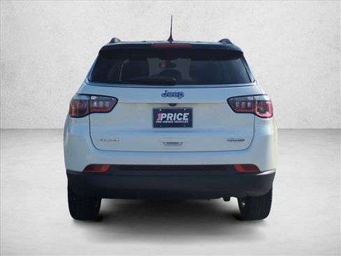 Used 2019 Jeep Compass Latitude w/ Cold Weather Group image 7