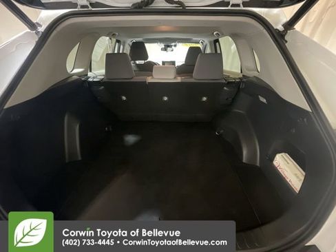 Used 2019 Toyota RAV4 XLE image 17