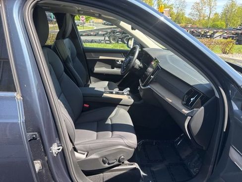 Certified 2025 Volvo XC90 B6 Plus AWD/4WD image 15