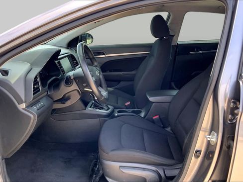 Used 2020 Hyundai Elantra Value Edition w/ Cargo Package (C1) FWD image 7