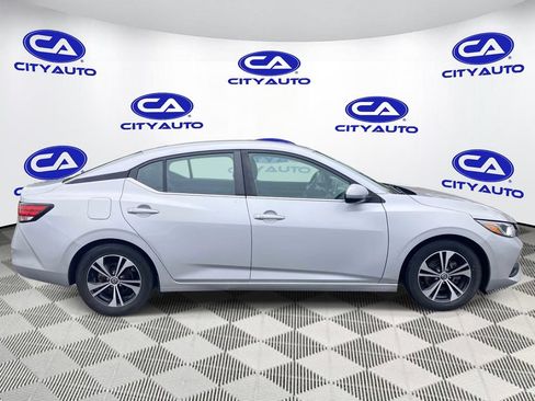 Used 2022 Nissan Sentra SV FWD image 2