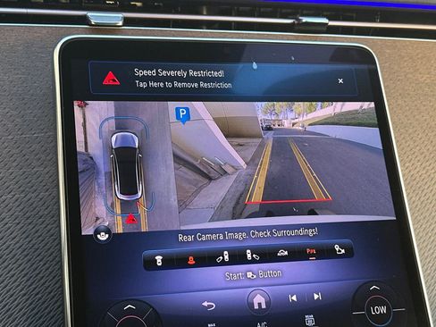 Certified 2023 Mercedes-Benz EQE 350+ 4MATIC Sedan w/ Exclusive Trim Package image 18