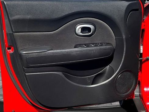 Used 2017 Kia Soul + w/ Designer's Package FWD image 19