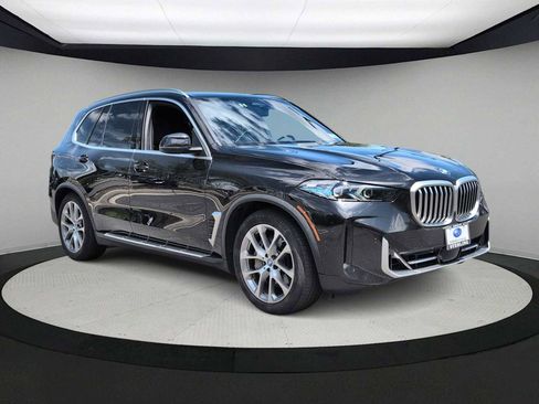 Used 2025 BMW X5 xDrive50e AWD/4WD image 2