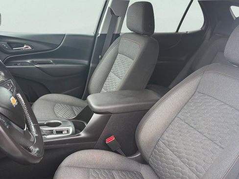 Used 2019 Chevrolet Equinox LT image 12