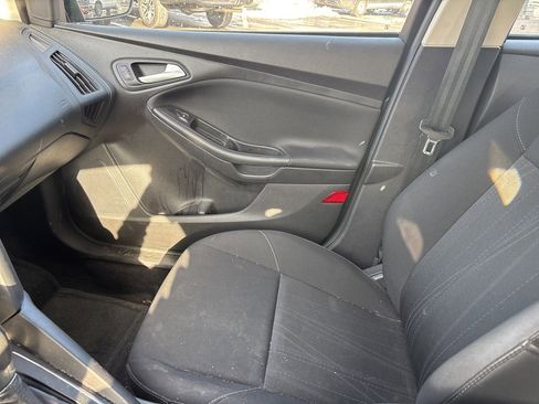Used 2018 Ford Focus SE image 22
