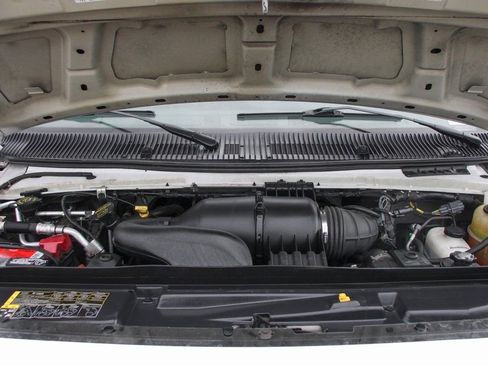 Used 2014 Ford E-350 and Econoline 350 Super Duty w/ Power Windows & Locks Group image 12