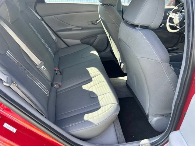 Used 2023 Hyundai Elantra SEL FWD image 40