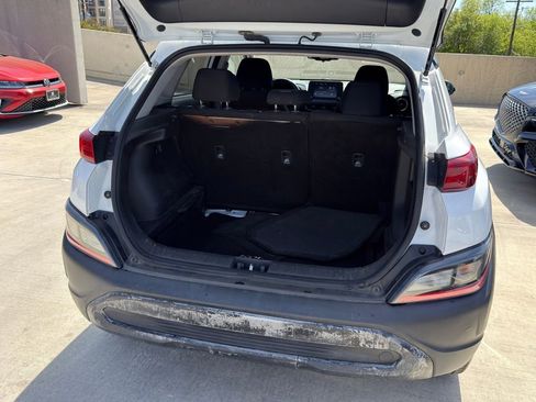 Used 2023 Hyundai Kona SEL image 8