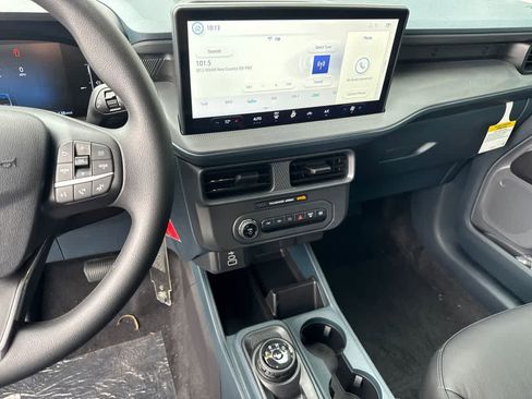 New 2025 Ford Maverick XL w/ Equipment Group 102A image 26