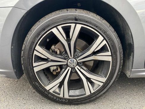 Used 2022 Volkswagen Passat 2.0T image 21