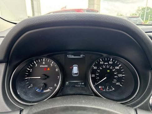 Used 2017 Nissan Rogue SV w/ HEV Premium Package AWD/4WD image 16