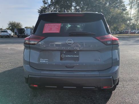 Certified 2025 Nissan Rogue SL w/ Tech Package FWD image 5