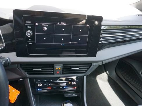Used 2025 Volkswagen Jetta Sport FWD image 4