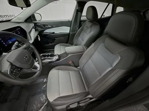 New 2026 Chevrolet Trax LT w/ Driver Confidence Package FWD image 22