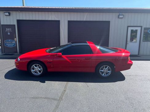Used 2002 Chevrolet Camaro Z28 w/ Preferred Equipment Group 2 RWD image 5