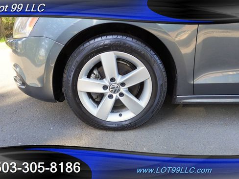 Used 2012 Volkswagen Jetta TDI image 4