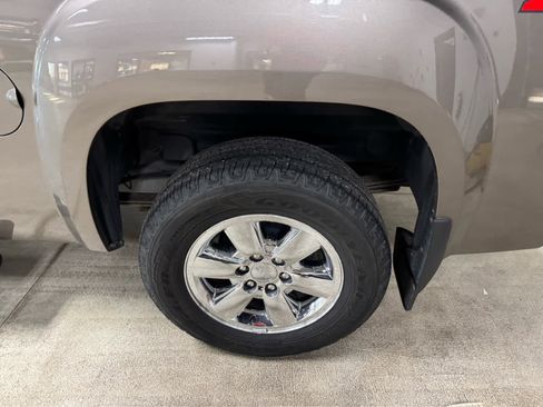 Used 2013 GMC Sierra 1500 SLT w/ SLT Convenience Package image 9