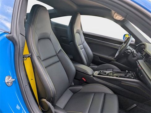 Used 2023 Porsche 911 Carrera image 16