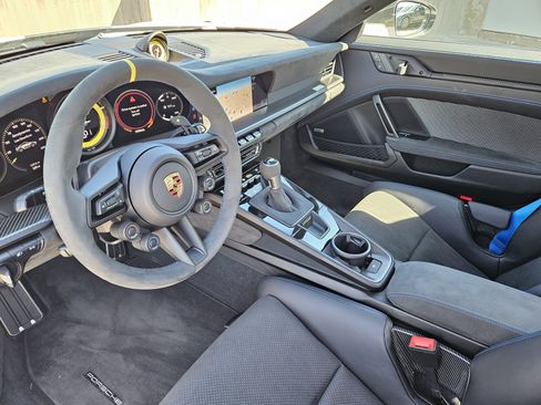 Certified 2025 Porsche 911 GT3 RS image 4
