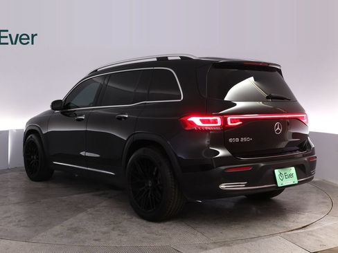 Used 2023 Mercedes-Benz EQB 250+ image 17