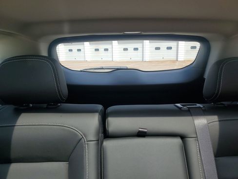 Used 2023 GMC Terrain Denali image 14