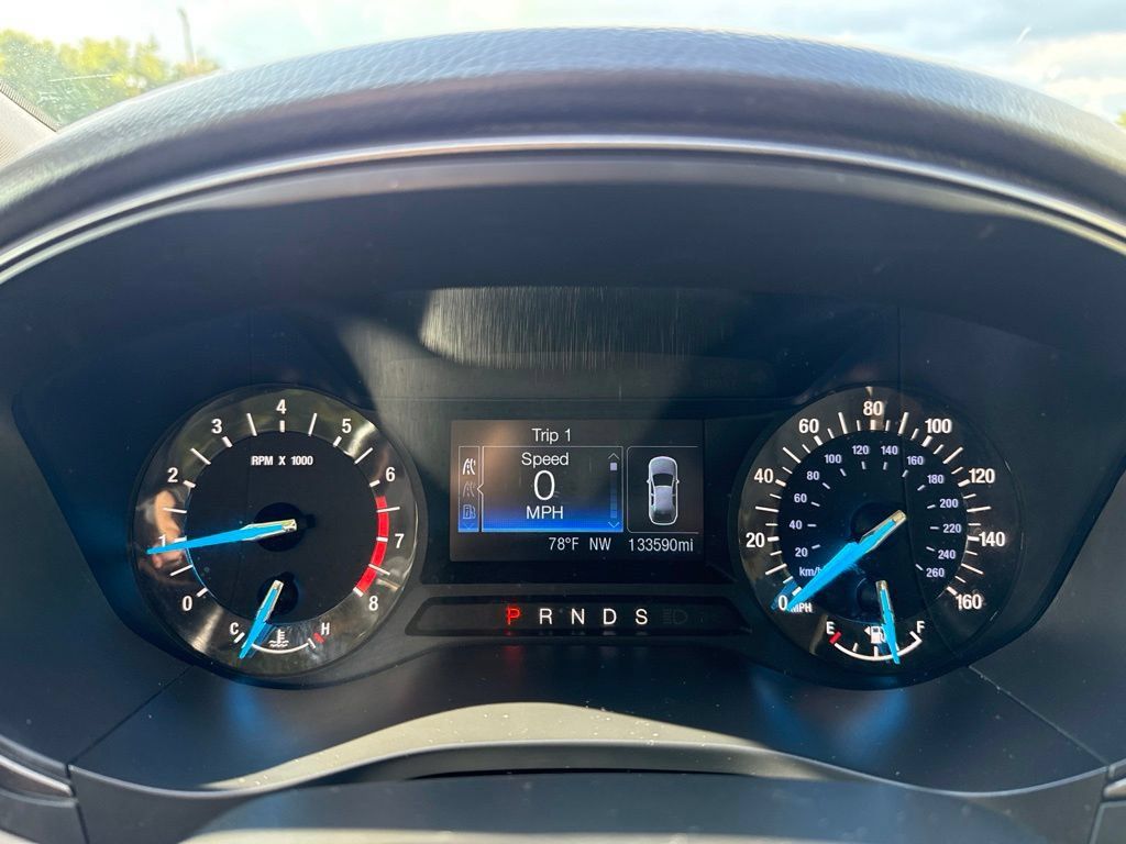 Used 2017 Ford Fusion SE AWD/4WD image 20