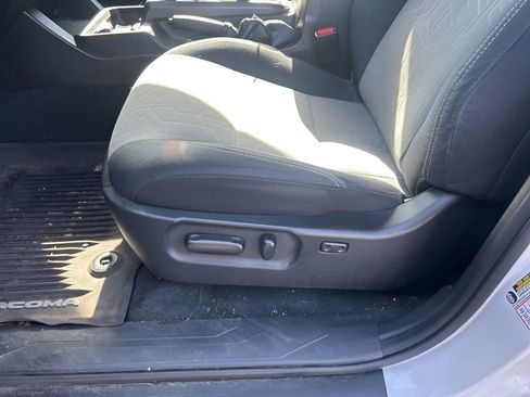 Used 2021 Toyota Tacoma TRD Off-Road w/ Technology Package AWD/4WD image 21