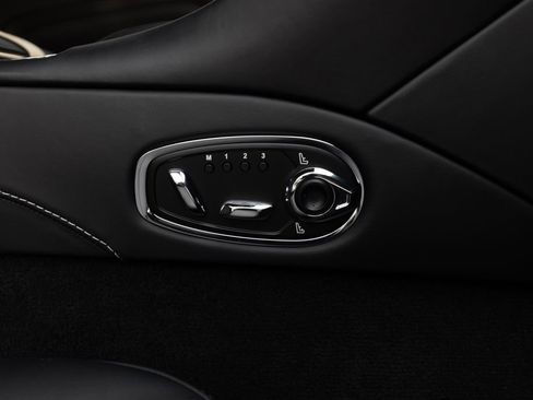Used 2023 Aston Martin DBS Superleggera Volante RWD image 26