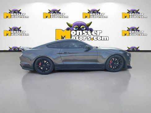 Used 2020 Ford Mustang Shelby GT500 w/ Technology Package RWD image 4