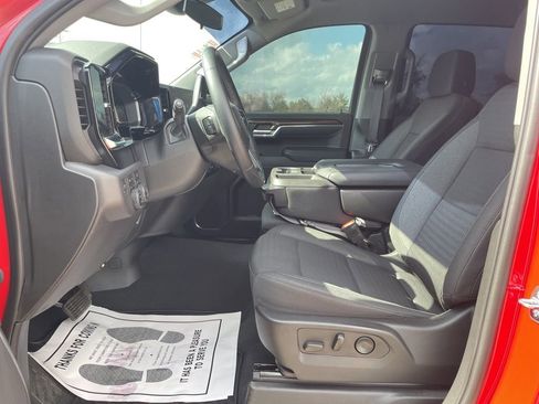 Used 2023 Chevrolet Silverado 1500 RST w/ Z71 Off-Road Package image 12