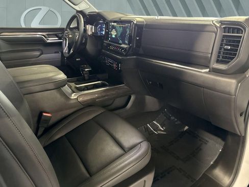 Used 2024 Chevrolet Silverado 1500 LTZ image 24