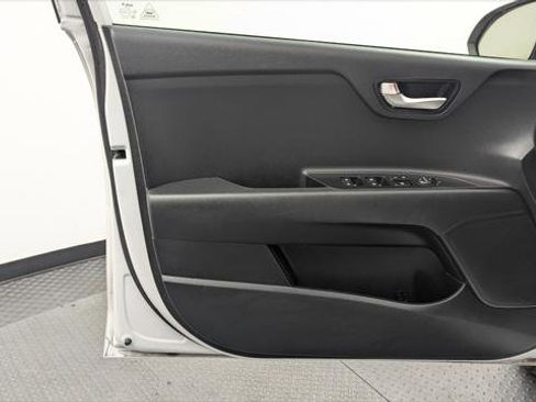 Used 2023 Kia Rio S image 14