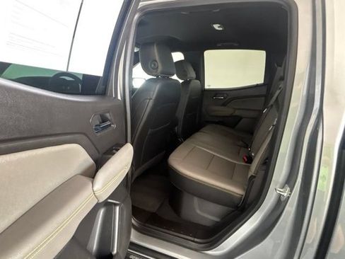 Used 2024 Chevrolet Colorado ZR2 w/ ZR2 Convenience Package III AWD/4WD image 20