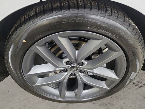 New 2025 Land Rover Range Rover Sport SE image 10