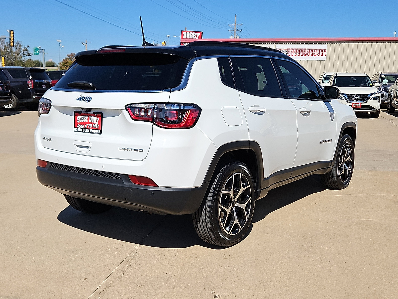 Used 2025 Jeep Compass Limited AWD/4WD image 3