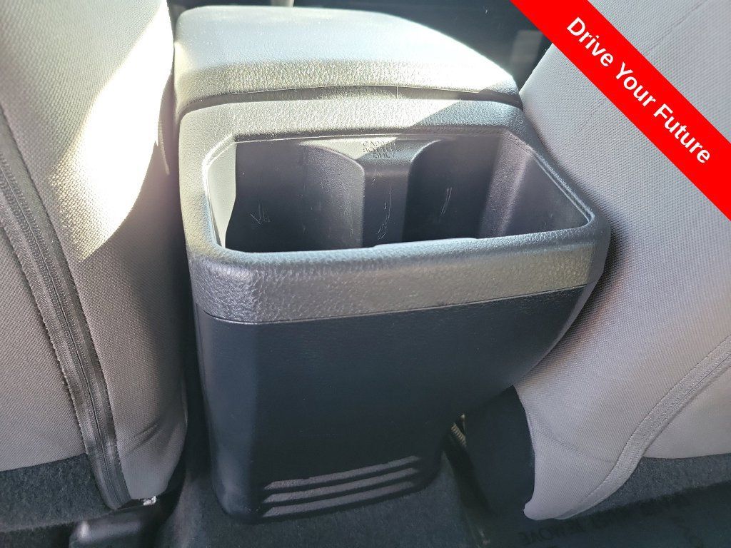 Used 2020 Toyota Tacoma SR5 RWD image 23